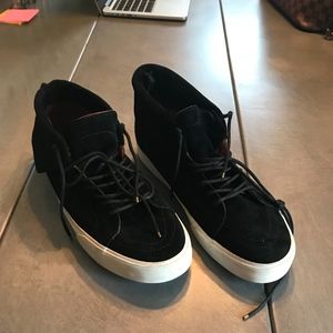 12 Vans Old Schools Mids